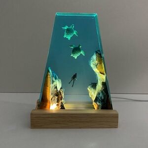 Handcrafted Turtle & Diver Epoxy Night Light — 3D Deep-Sea Designs